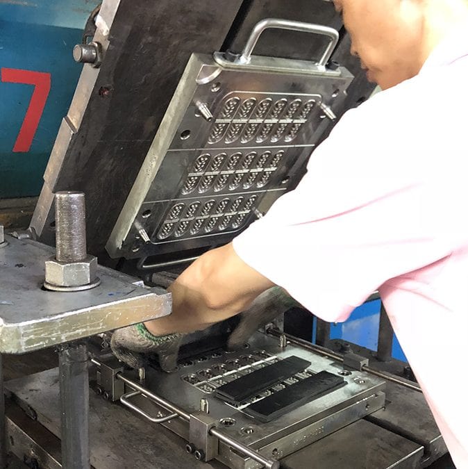 compression moulding service manufacturing