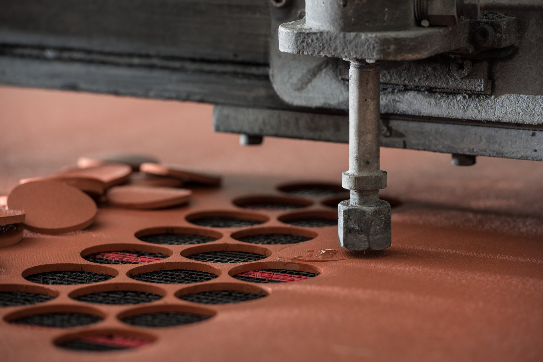 custom water jet cutting georgia manufacturing