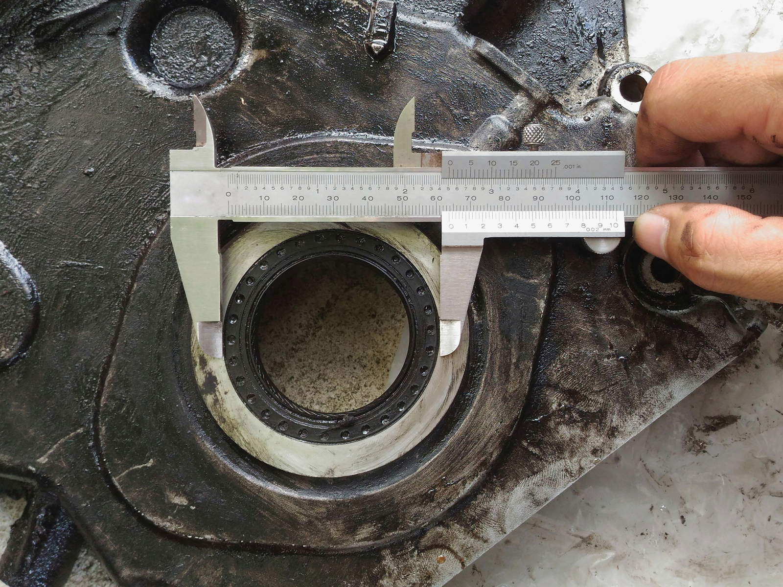 measure ring size with calipers manufacturing