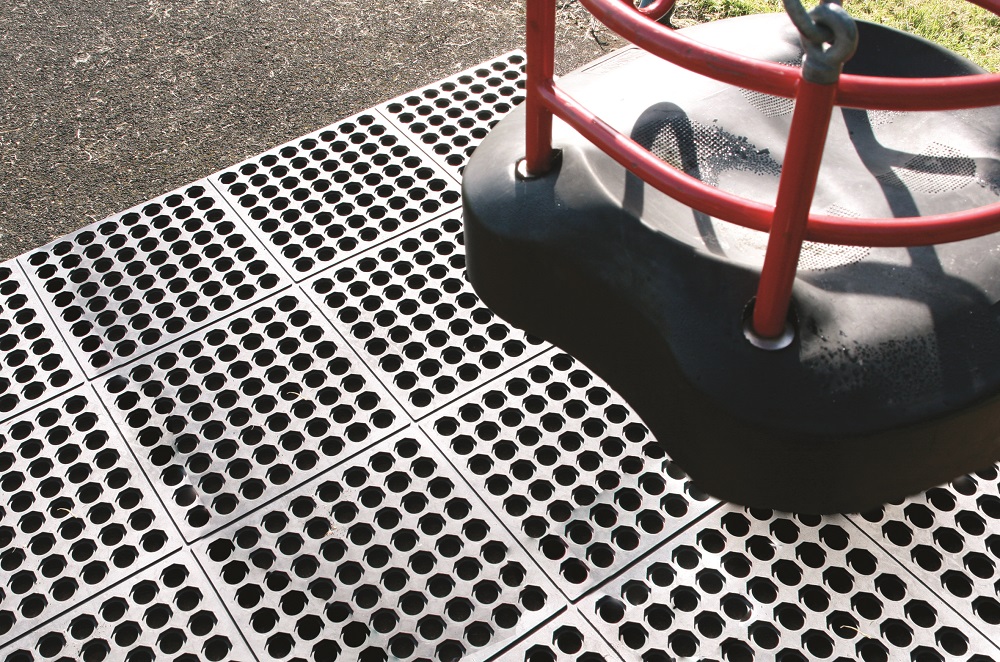 outdoor interlocking rubber tiles manufacturing