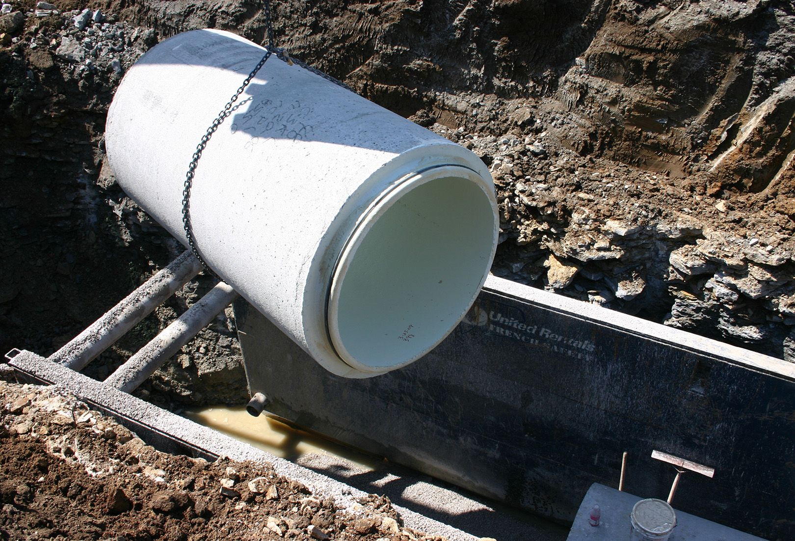 outdoor padding for concrete manufacturing